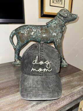 🧢 NWT "Dog Mom" Charcoal Gray Distressed Baseball Cap | Adjustable